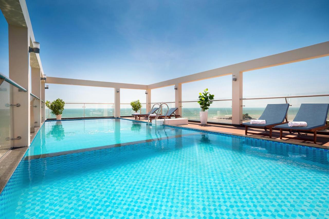 Corvin Hotel Vung Tau Buitenkant foto